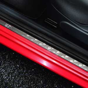 Pragovi z logotipom Ka